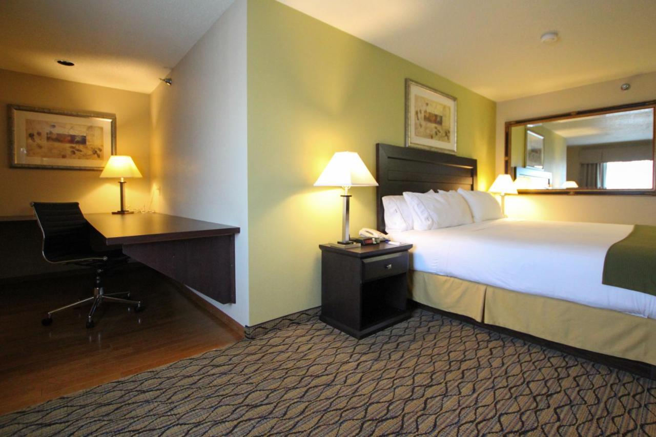 Holiday Inn Express & Suites Chicago-Libertyville By Ihg Kamer foto