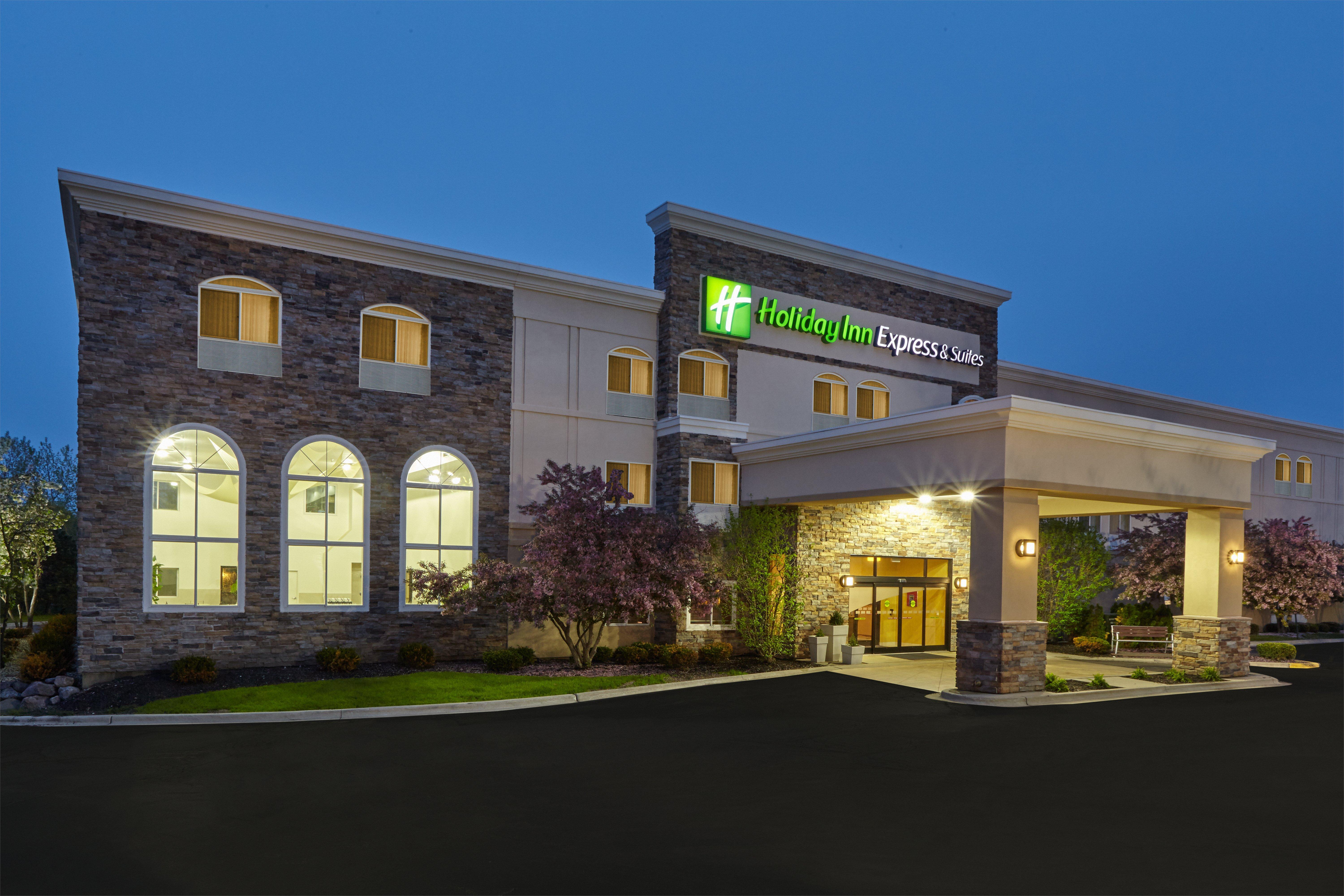 Holiday Inn Express & Suites Chicago-Libertyville By Ihg Buitenkant foto