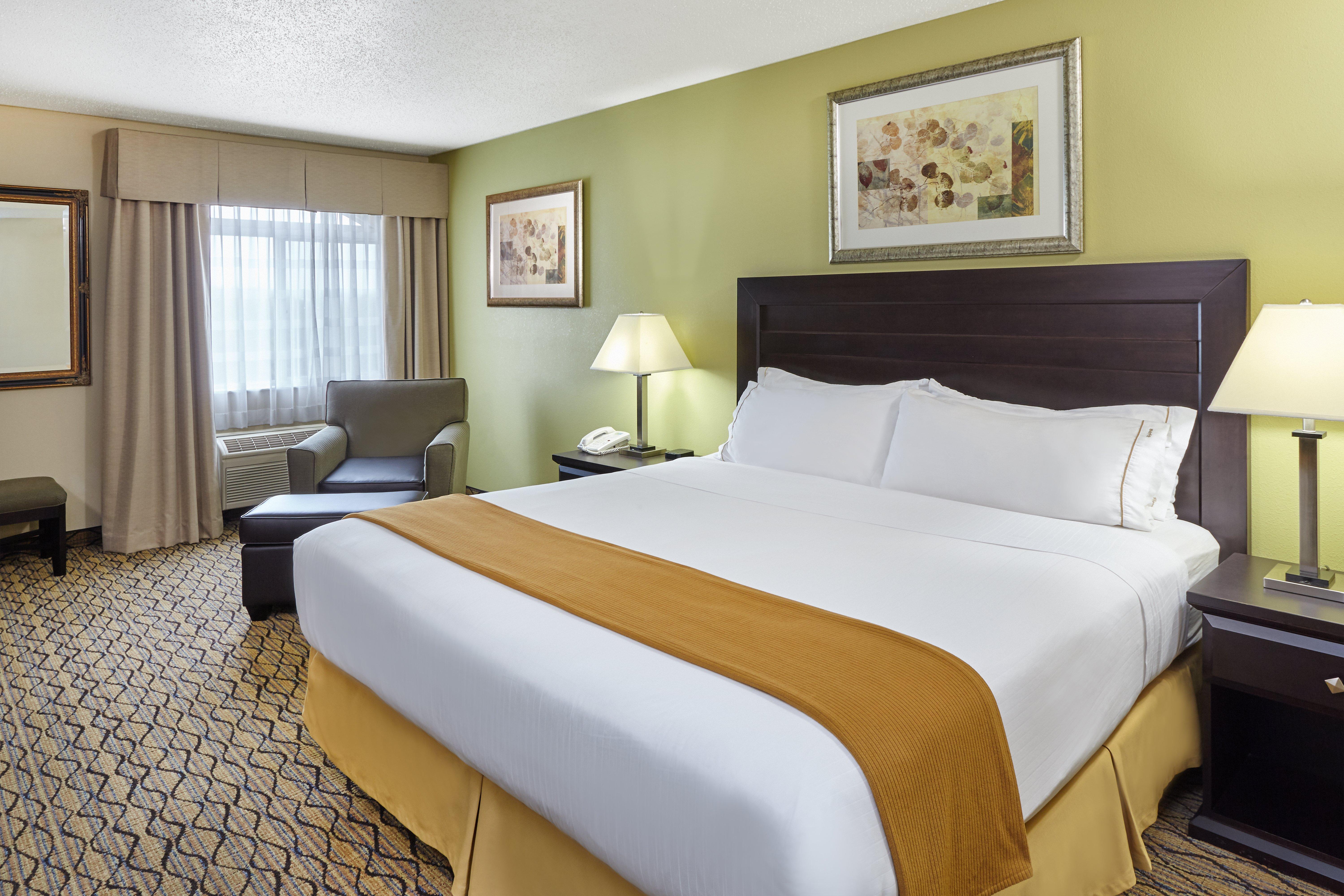 Holiday Inn Express & Suites Chicago-Libertyville By Ihg Buitenkant foto