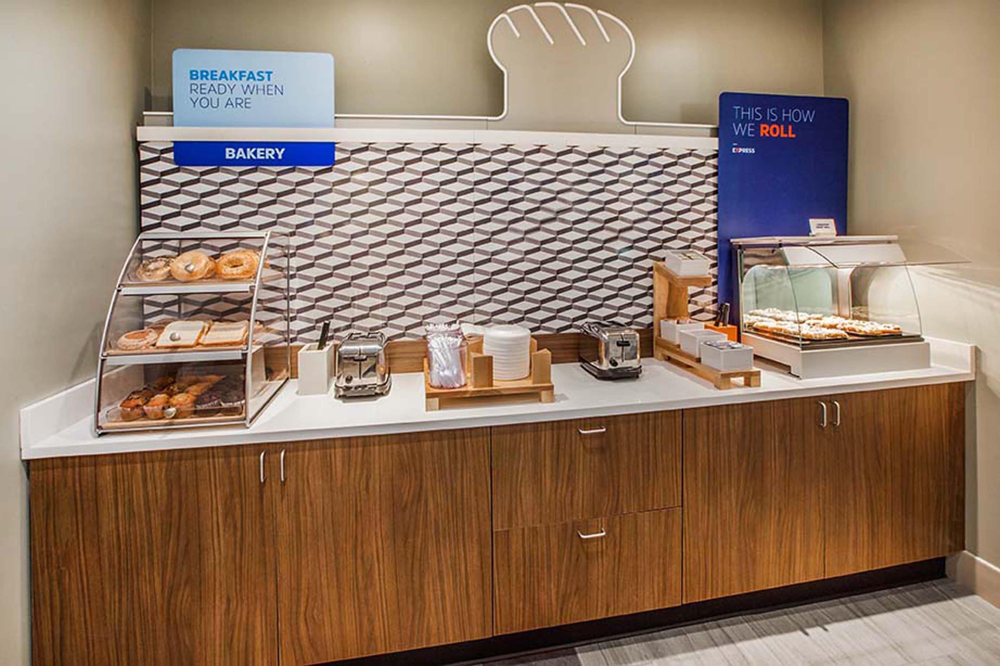 Holiday Inn Express & Suites Chicago-Libertyville By Ihg Buitenkant foto
